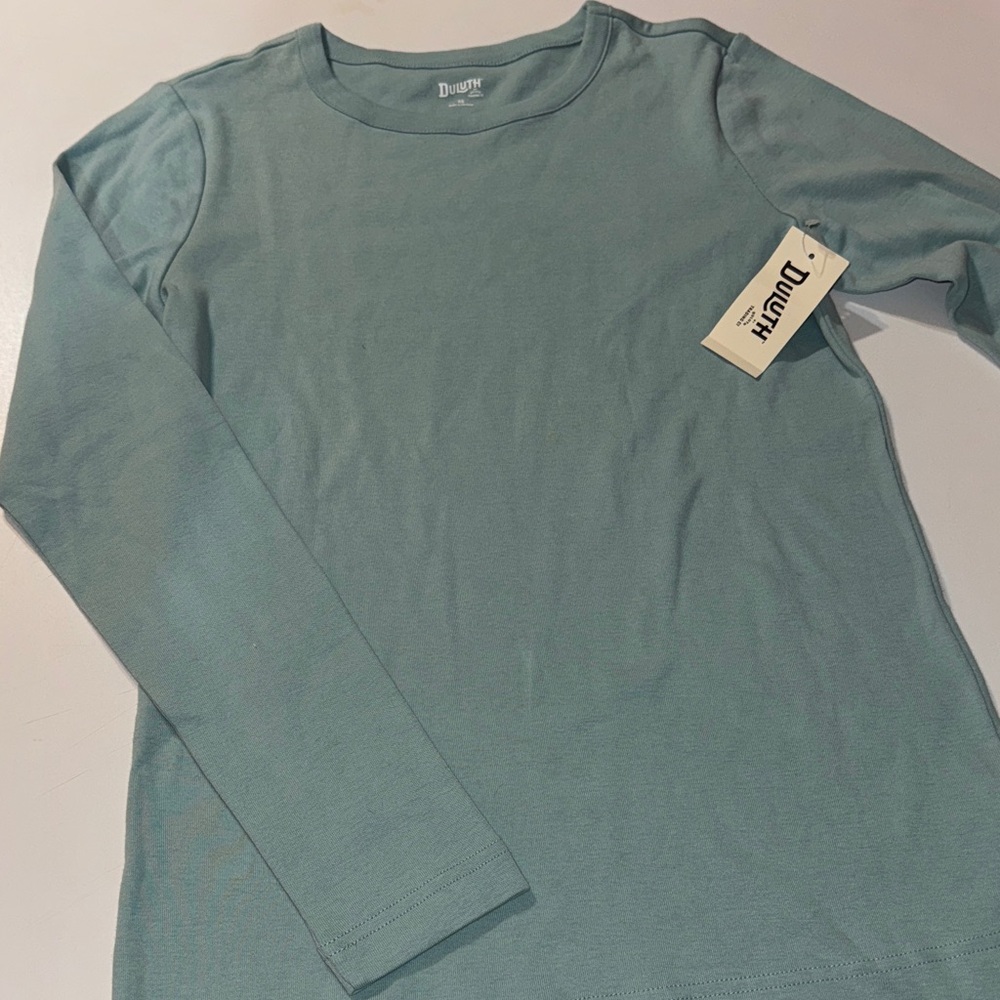 Duluth Trading Co Soft Gray Long Sleeve Shirt‎